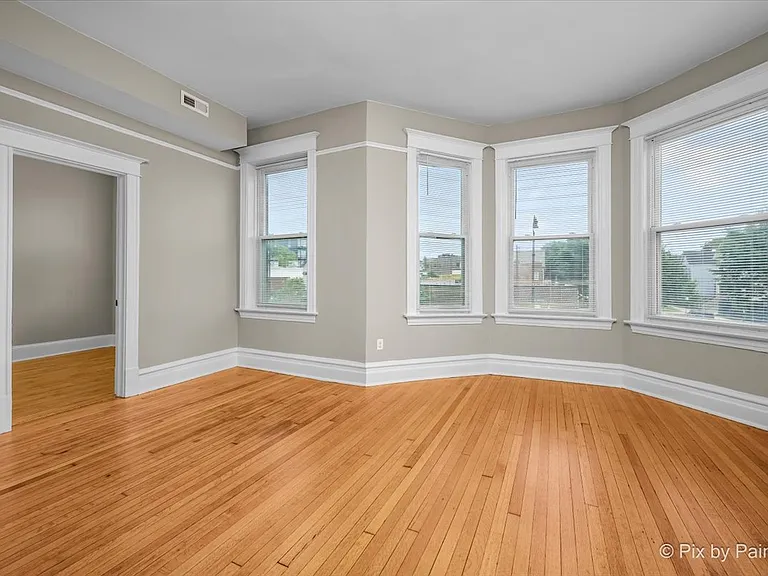 3100 N Western Ave #3F — Photo 2