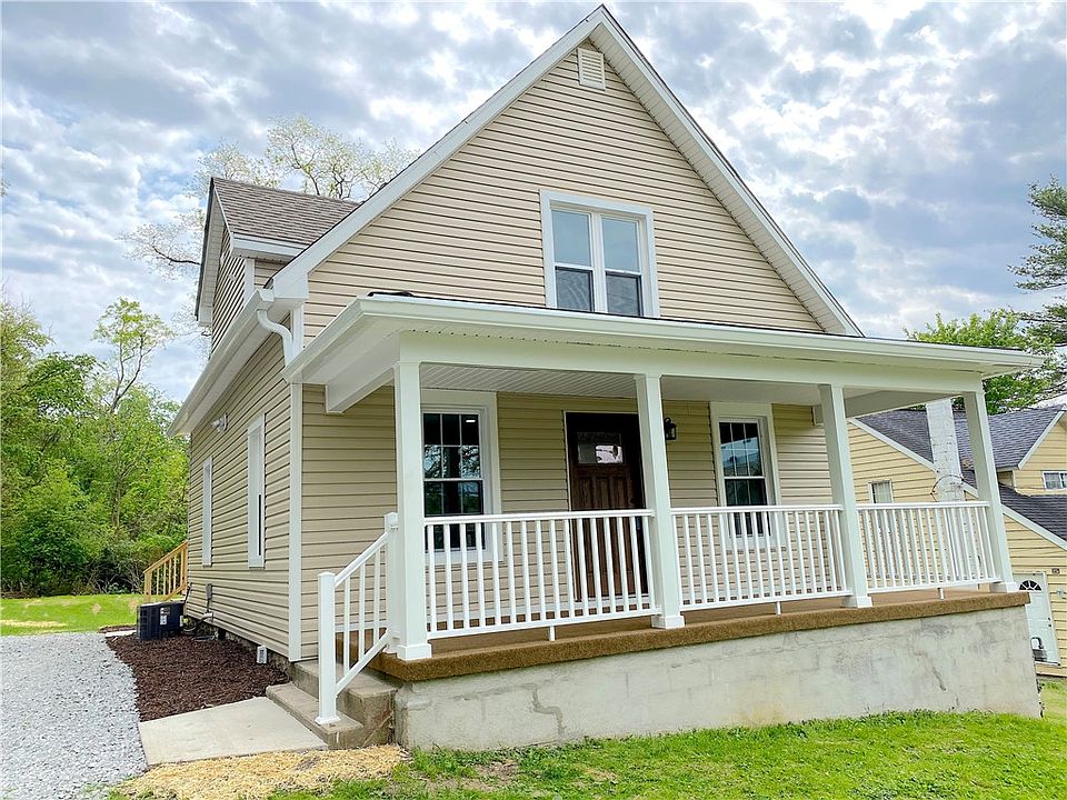 1st image of 120 Naponic Ln