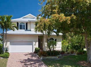 1079 7th St S, Naples, FL 34102