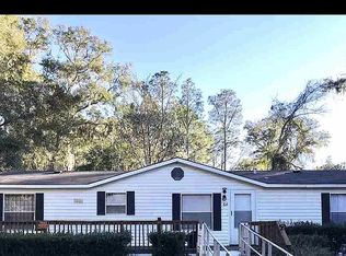 64 Ridgeway Ct, Crawfordville, FL 32327