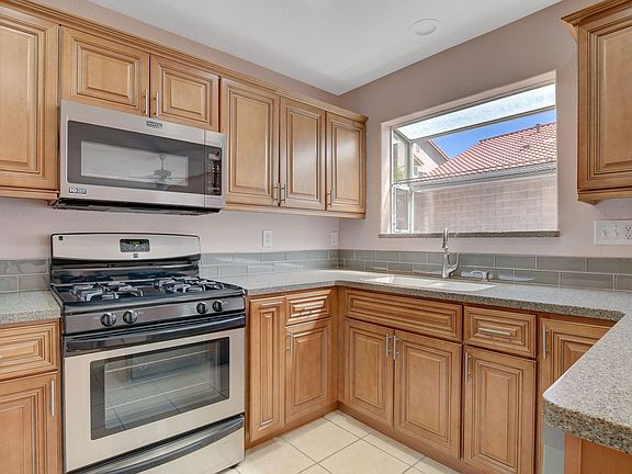 5th image of 8701 Wintry Garden Ave