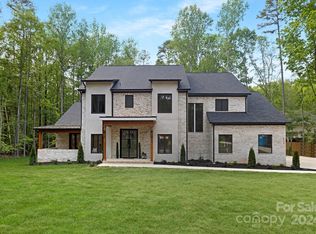 2418 Cherrywood Ln, Matthews, NC 28104