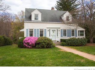 100 Plymouth Ln, Manchester, CT 06040