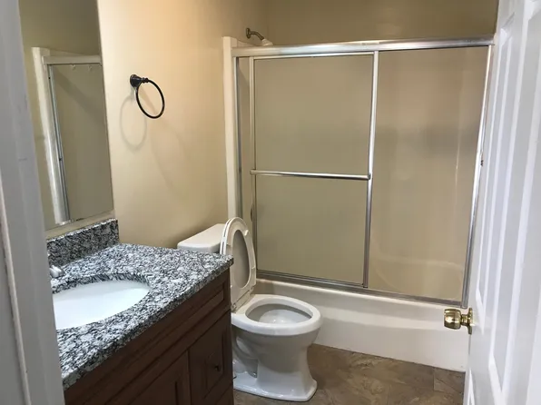 1324 N Sprigg St #5, Cape Girardeau, MO 63701