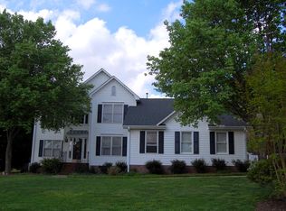 324 Chenoweth Dr, Simpsonville, SC 29681