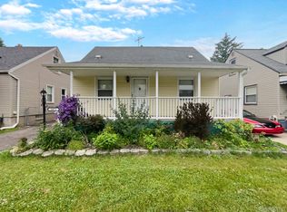 5072 Mildred St, Wayne, MI 48184