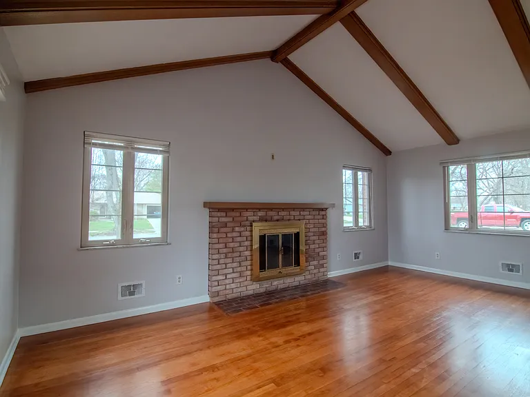 2861 Wellesley Dr — Photo 13