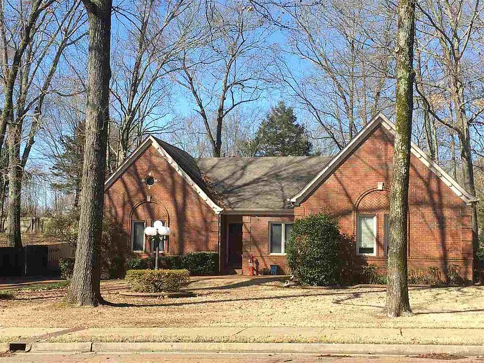1st image of 8676 Riverwood Farms Pkwy