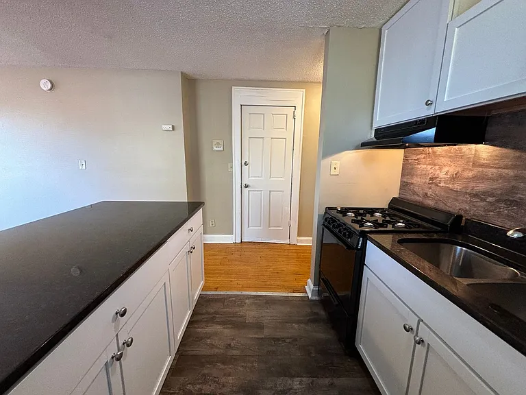 535 Asbury — Photo 20