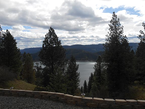 View coming down the drive