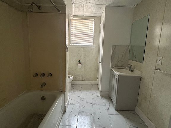 2nd image of 701 Reed St #3
