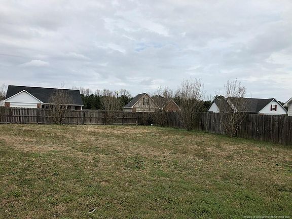 3rd image of 242 Belle Chase Dr