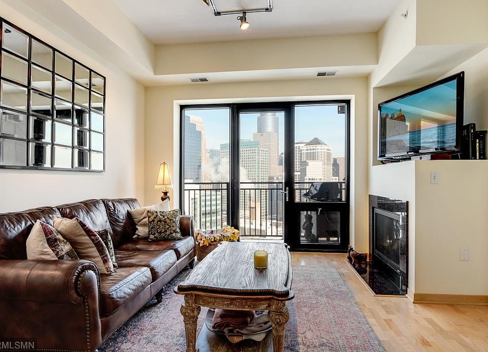 1st image of 500 Grant St E #2604