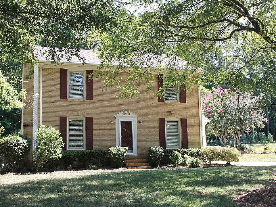 1st image of 300 Ogden Dr