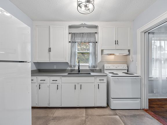 5th image of 1532 W Huisache Ave APT 3