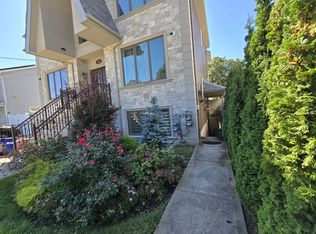 102 Raritan Ave #2, Staten Island, NY 10304