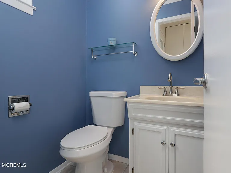 2 Elizabeth Ct — Photo 16