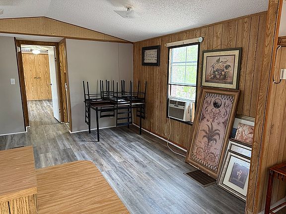 4th image of 239 Rambeaut Rd