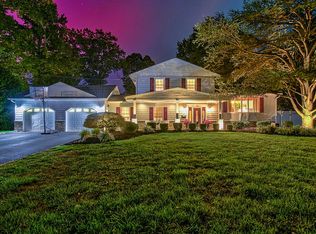 126 Cherry Tree Ln, Middletown, NJ 07748