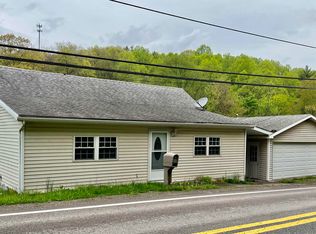 5254 Fairmont Rd, Rivesville, WV 26588