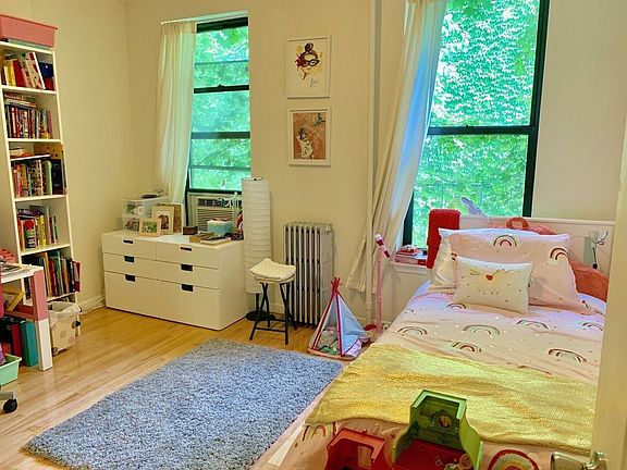 3rd image of 483 5th Ave APT 3L