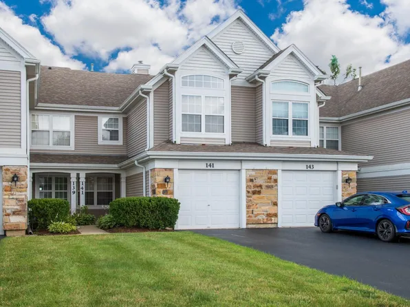 141 Concord Ln, Carol Stream, IL
