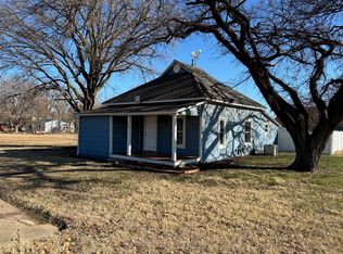438 S Fairfield St, Norwich, KS 67118