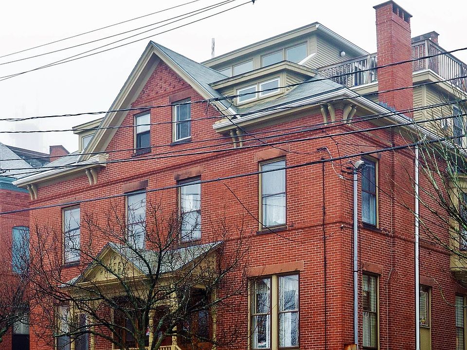 2nd image of 440 Cumberland Ave #5