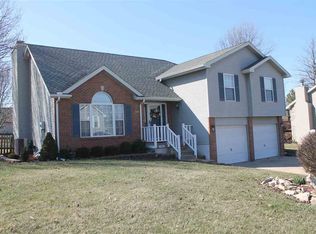 2045 Ridgeview Dr, Sedalia, MO 65301