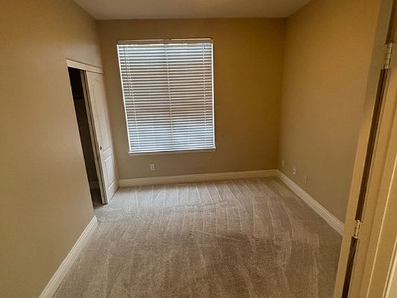 5th image of 2929 Sterling Cove Dr