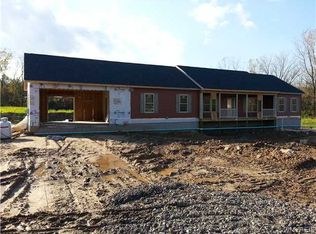 4504 Royalton Center Rd, Hartland, NY 14105