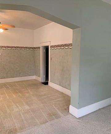 4th image of 2821 Felix St