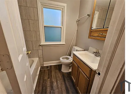 3522 E 9th Ave — Photo 4