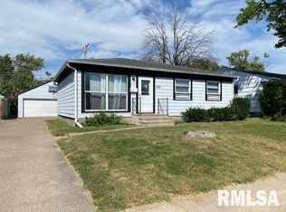 939 39th Ave, East Moline, IL 61244