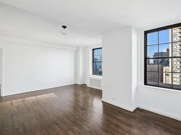 160 West 71st Street image 1 of 20