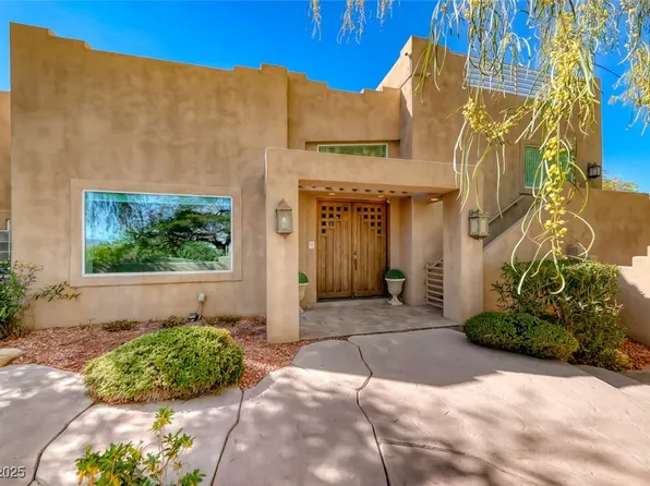 10445 Schirlls St, Las Vegas, NV 89141