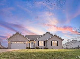 336 Overlook Dr, Edwardsville, IL 62025