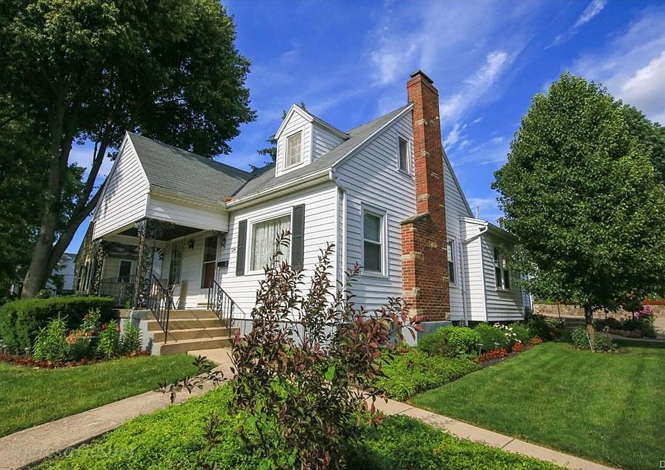 1st image of 124 Firwood Dr