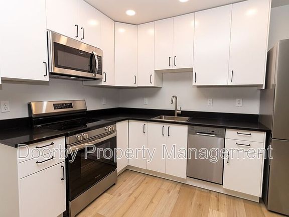 5th image of 2209 Chamberlain Ave Unit A