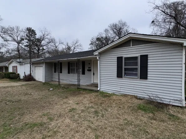 1126 Barbara Ann Dr, Jackson, MS 39204