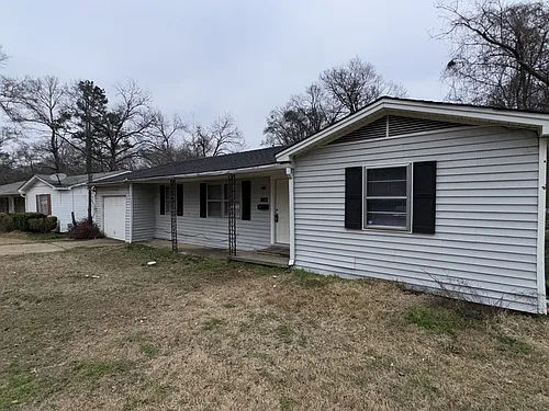 1126 Barbara Ann Dr Photo 1