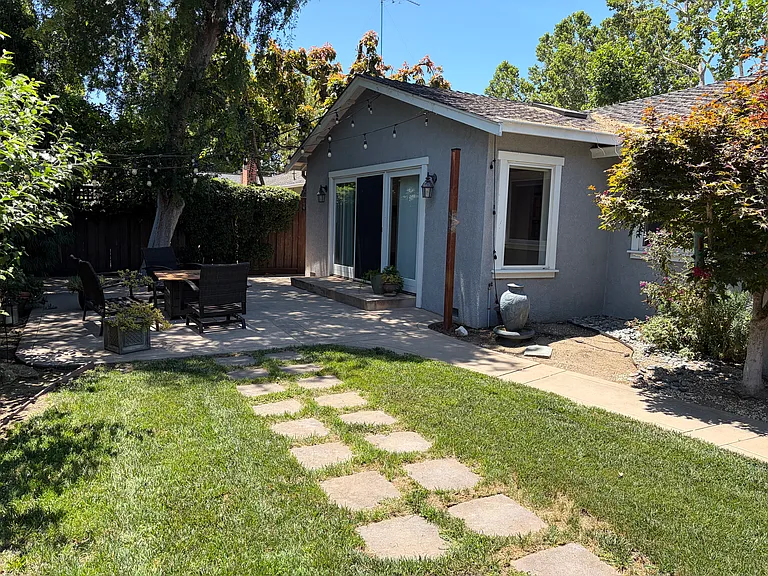 1578 Garden Glen Way — Photo 2