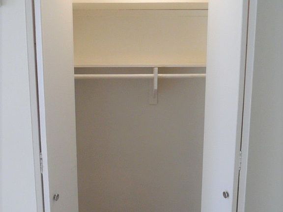 5th image of 310 W 47th St APT 3K