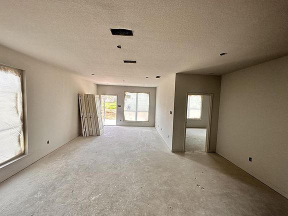 3rd image of 1521 Elise Ave
