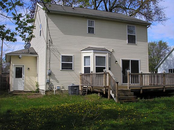 Photo B