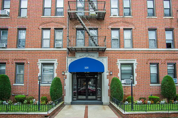 Sold by E House Realty & Management Inc. | media 3
