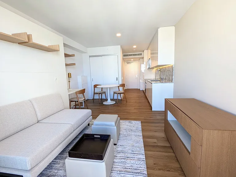 987 Queen St #3109 — Photo 10