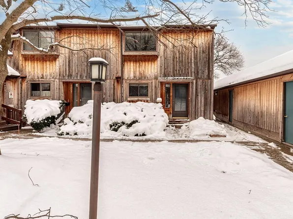 2031 Pauline Ct, Ann Arbor, MI 48103