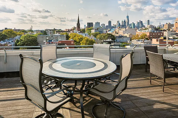 Sold by Compass | media 9