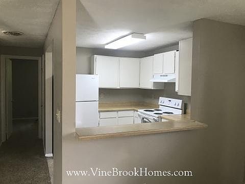 4th image of 8800 Foxgate Ct